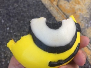 usjのミニオンパークでフードを食べ歩きしてみたから、レビューしておくわ！