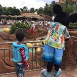 アウラニでチェックアウト後、プールで遊んだらシャワーや着替えはどうすれば良い?