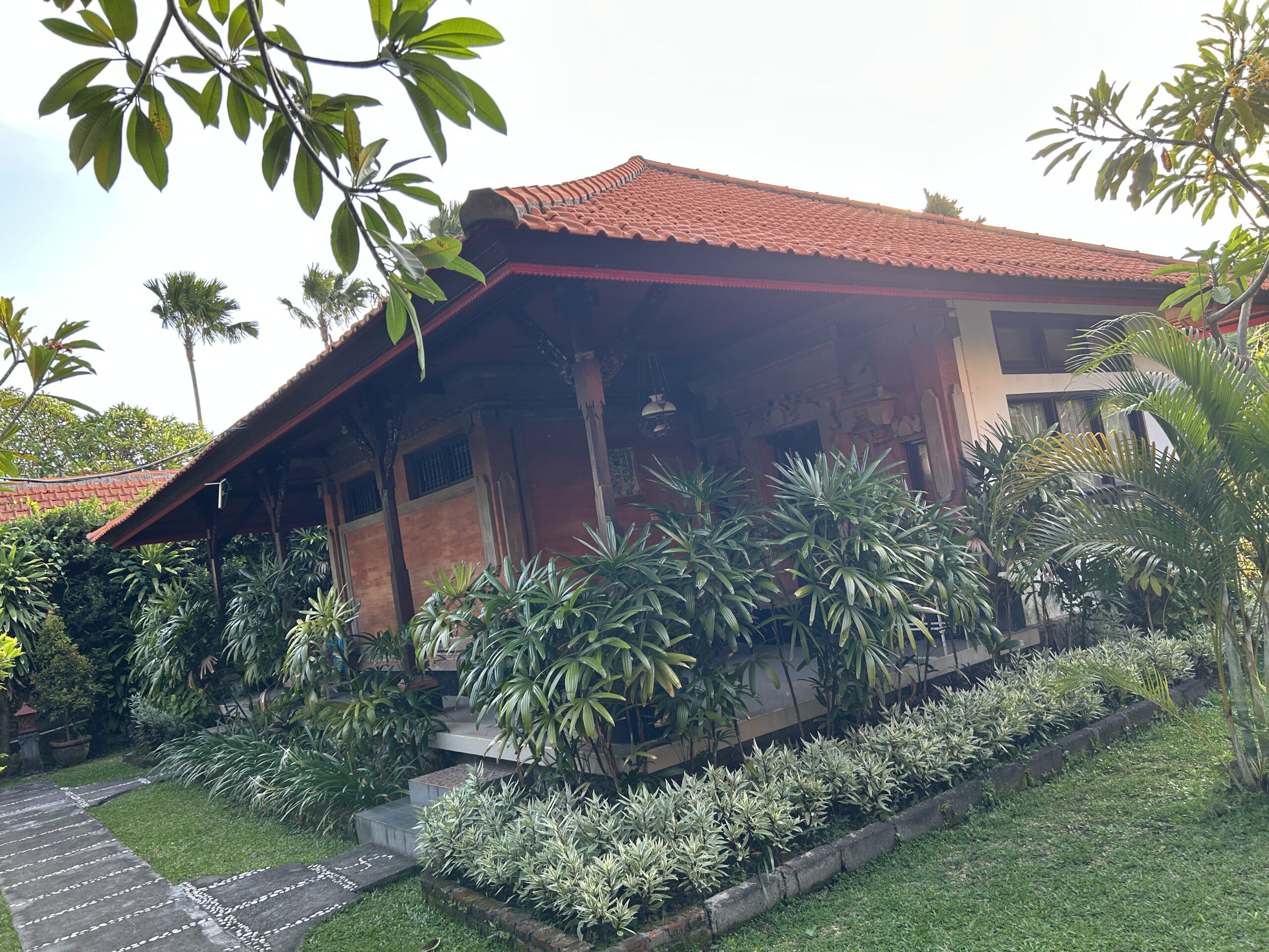 バリ島サヌールで泊まったバリウィラサナイン正直レビュー！立地と快適さそして注意点