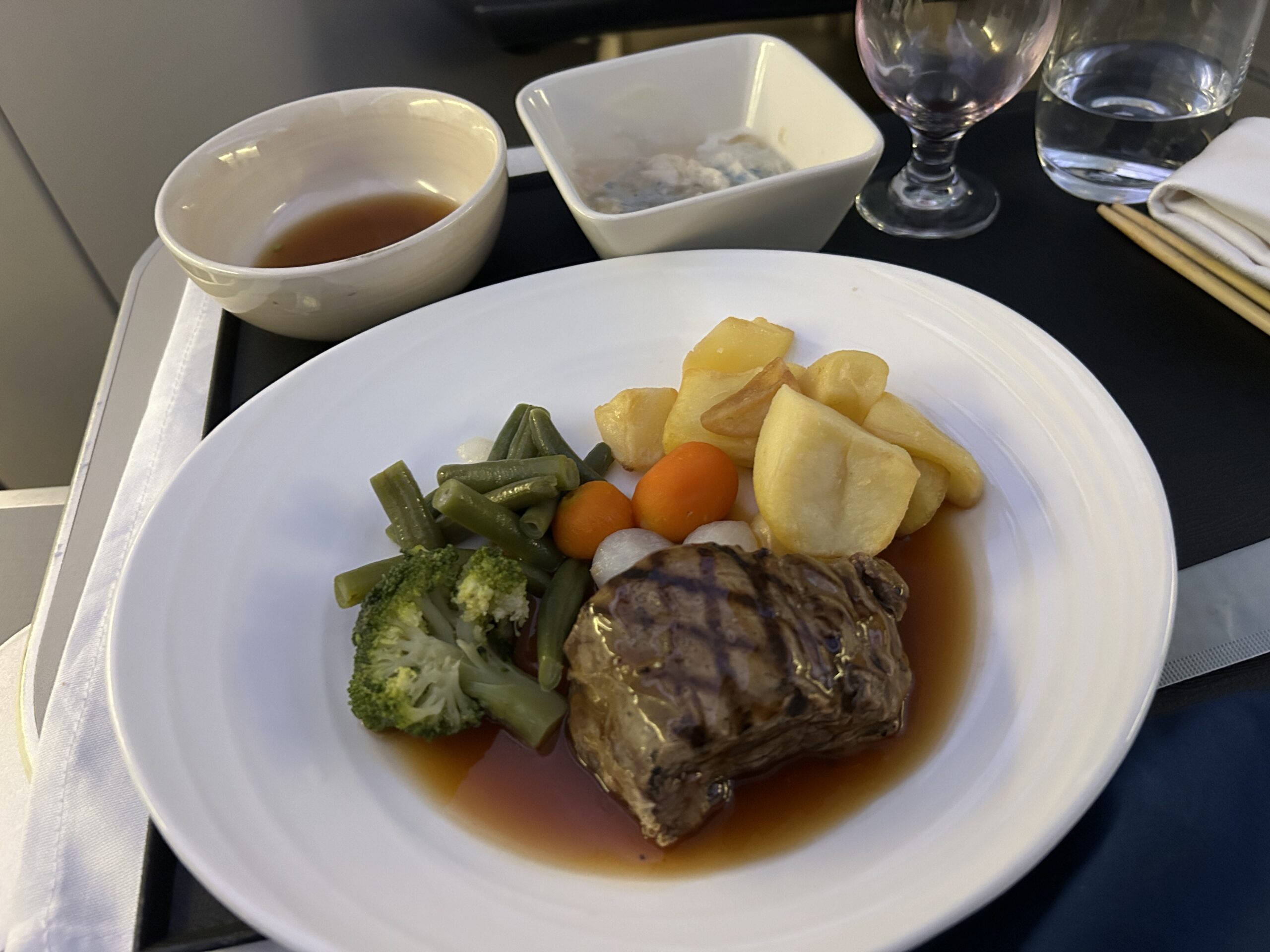 マレーシア航空ビジネスクラスは実際どう？関空→クアラルンプール便の搭乗記