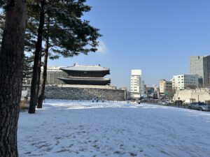 韓国2月上旬はどれくらい寒い？ ソウルの気温・気候と実際に必要だった服装まとめ